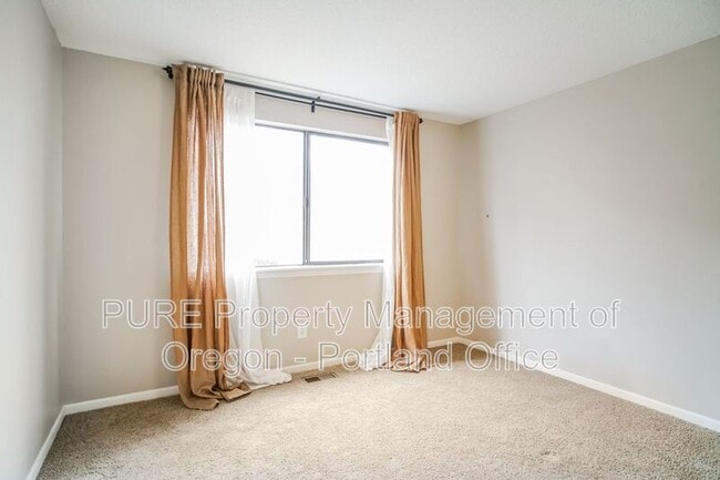 Building Photo - 10449 SW Keri Ct