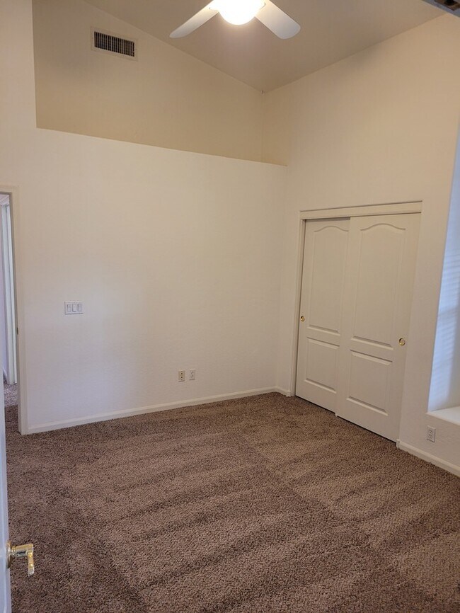 Building Photo - BEAUTIFUL 3/2 HOUSE FOR RENT IN TATUM RANCH