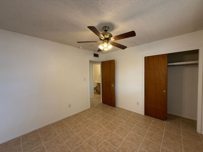 Building Photo - 3 Bedroom Single Story Home Available Near E Main Street & Hwy 314 SW in Los Lunas!