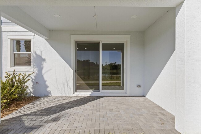 Building Photo - 4404 Longwood Lk Sq