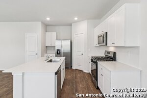 Building Photo - 9926 Auger