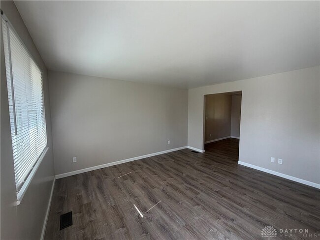 Building Photo - 7280 Cedar Knolls Dr