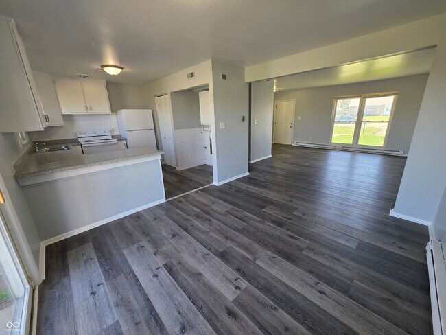 Building Photo - 3823 Biscayne Rd