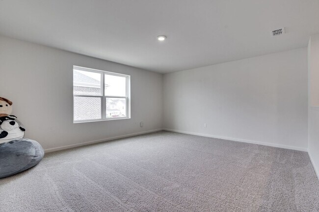 Building Photo - 945 Pleasant Ridge Run