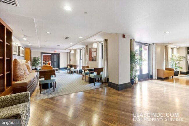 Building Photo - 777 7th St NW