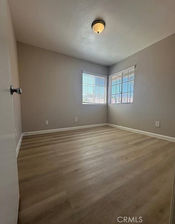 Building Photo - 3500 Autumn Walk Dr