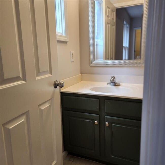 Building Photo - 687 Bonaventure Ave NE