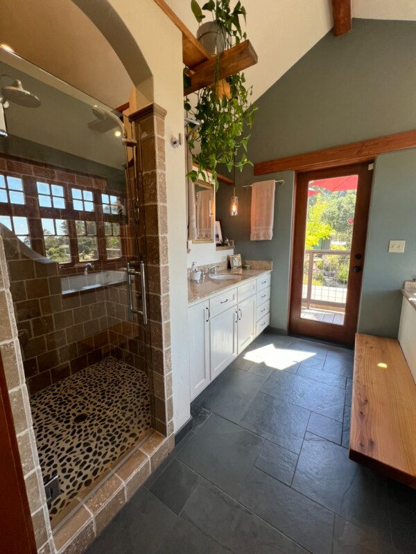Building Photo - 3266 Robinson Dr