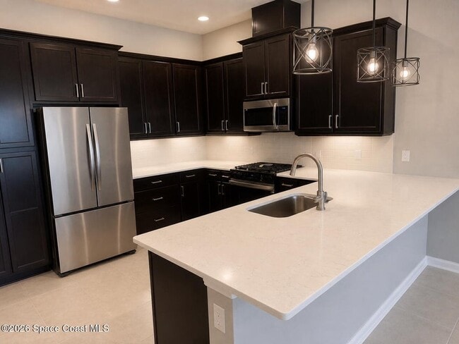Building Photo - 3010 Avalonia Dr