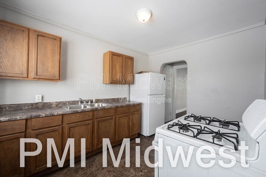 Building Photo - 3139 Guilford Ave