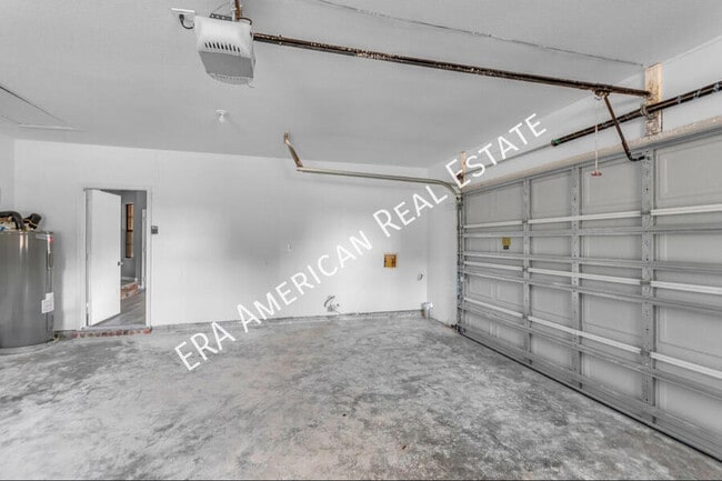 Building Photo - 5912 Pamela Dr