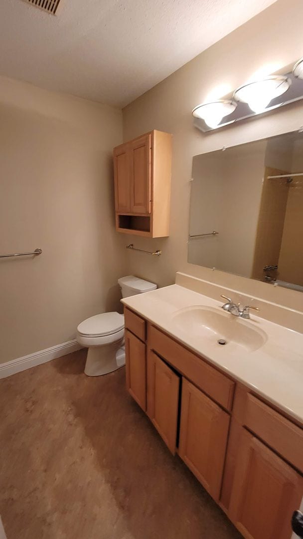Building Photo - 611 W Oak Terrace Dr