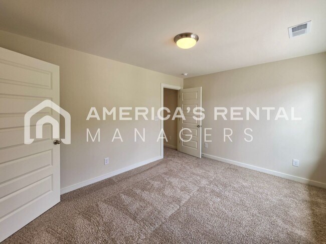 Building Photo - New Construction Townhome Available NOW!