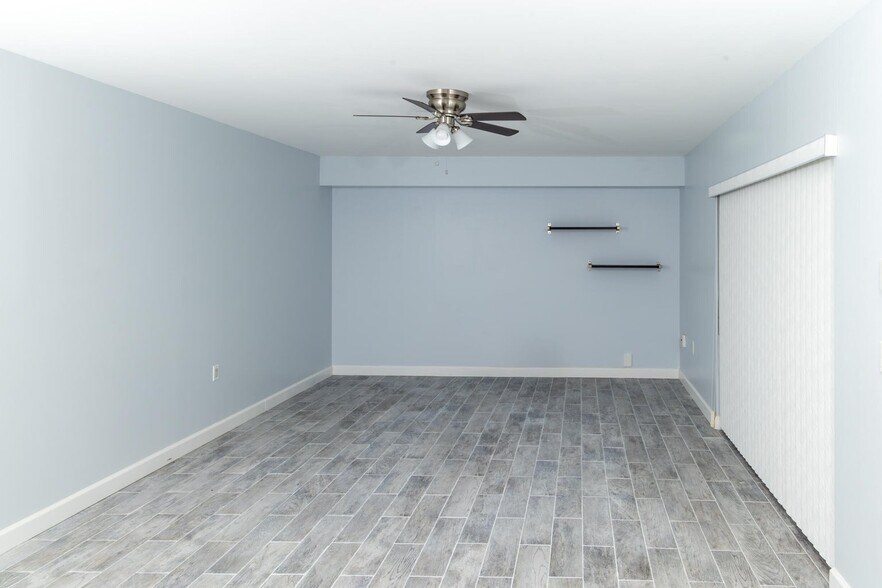 Building Photo - 7406 74th Way