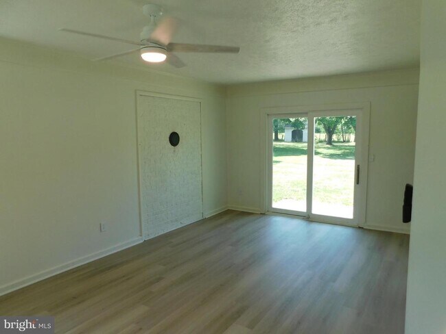 Building Photo - 1225 Kimble Rd