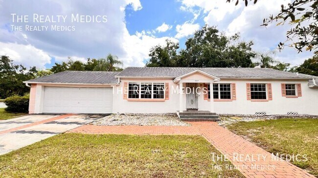 Building Photo - 1807 N Park Ave