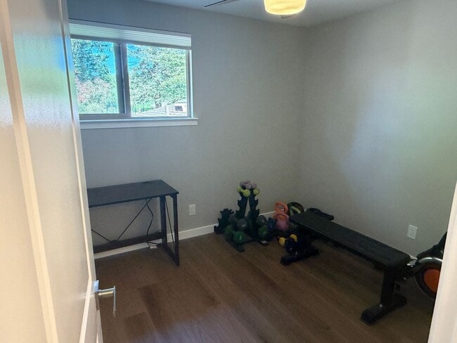 Building Photo - Capitola Knolls, Remodeled 3bd. 1.5ba two-level townhome