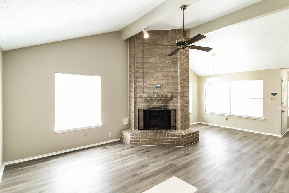 Building Photo - 901 Briarcreek Dr
