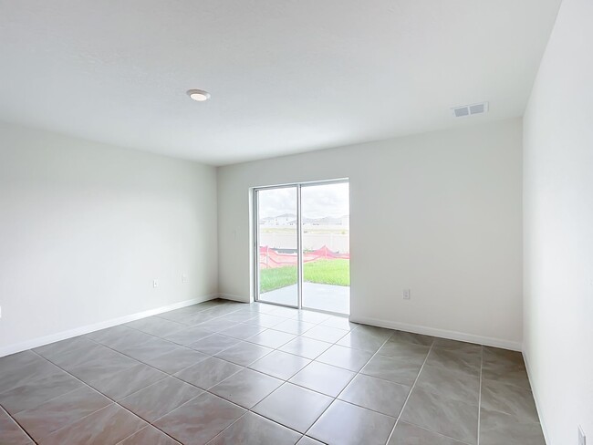 Building Photo - NEW HOME: 5/3: OCALA CROSSINGS SOUTH