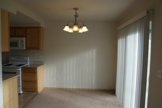 Building Photo - 14448Aa