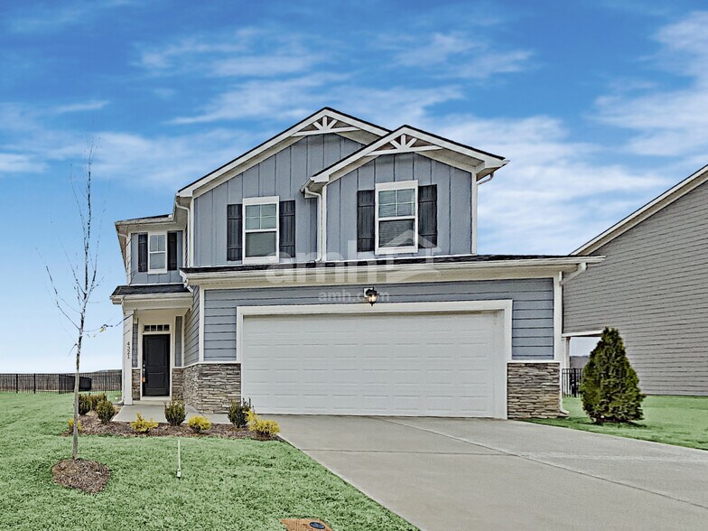 Primary Photo - 4321 Longfellow Dr