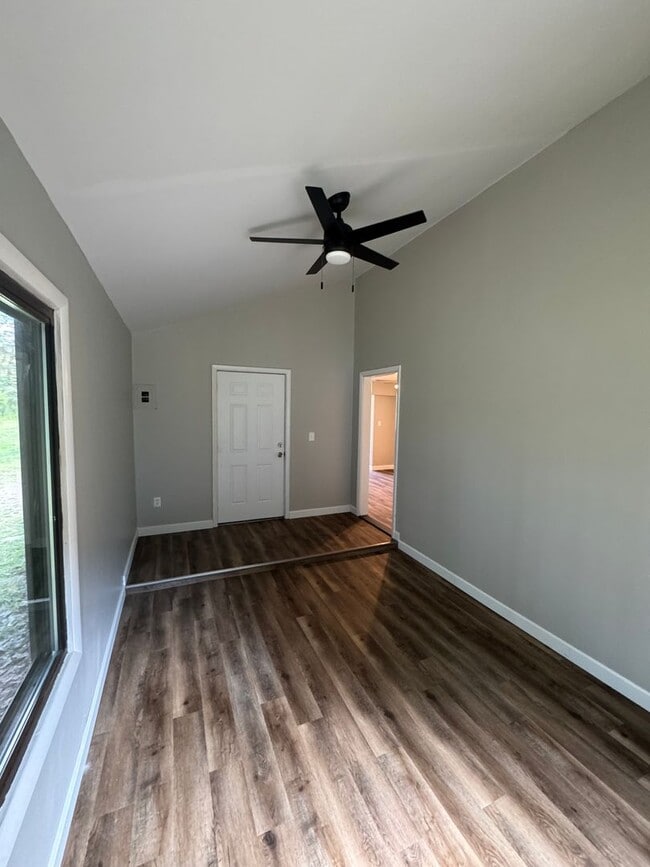 Building Photo - Complete Remodel - Beautiful 4 Bedroom Hou...