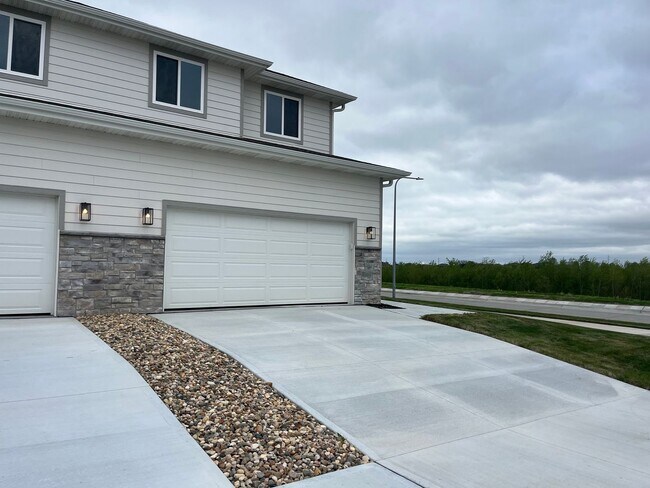 Building Photo - Spacious 5-Bedroom Duplex Near Asbury Elementary with Finished Basement & Full Amenities