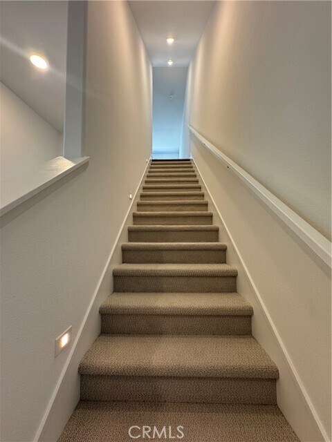 Building Photo - 26876 Rugged Rdg Ln