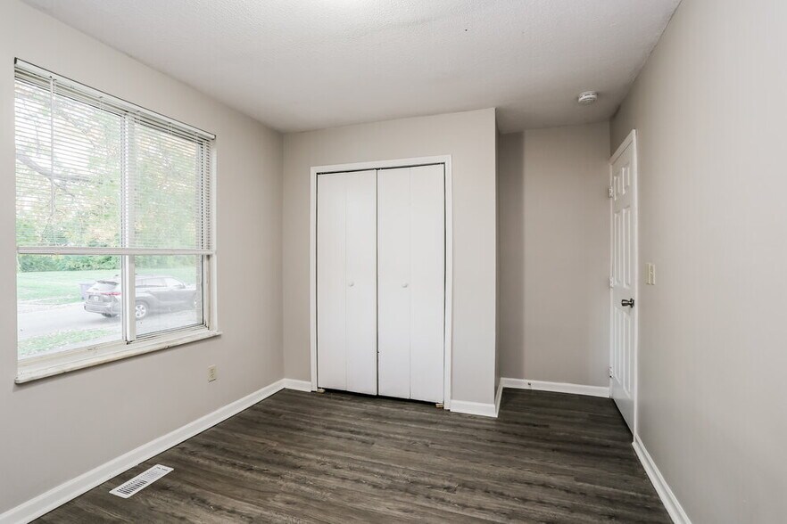 Building Photo - 3117 Falcon Bridge Dr