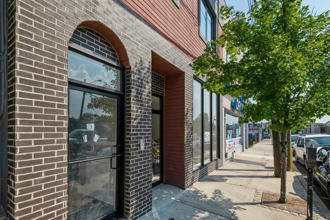 Building Photo - 5518 John F. Kennedy Blvd