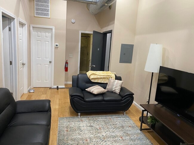 Building Photo - 41 Chenango - Student Housing
