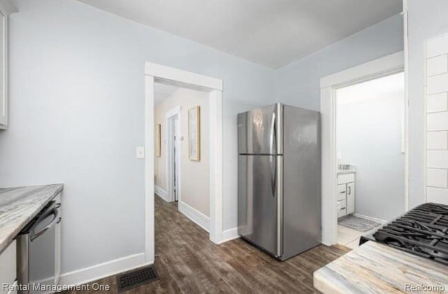 Building Photo - 508 Miller Ave