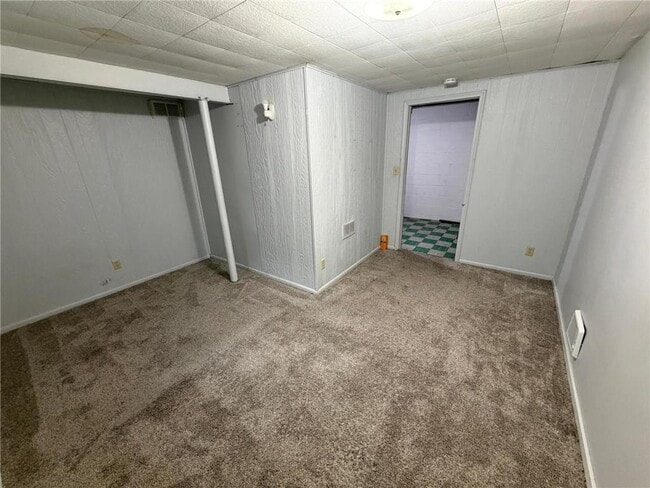 Building Photo - 2702 W 66th St