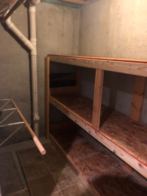 Building Photo - 9835 N Lewis Ave