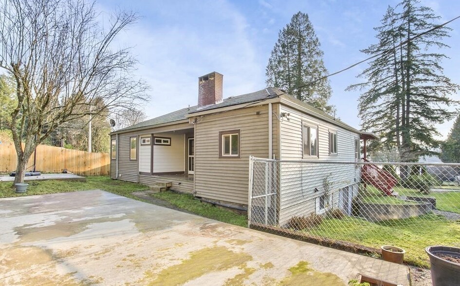 Building Photo - 1610 Northlake Way NW