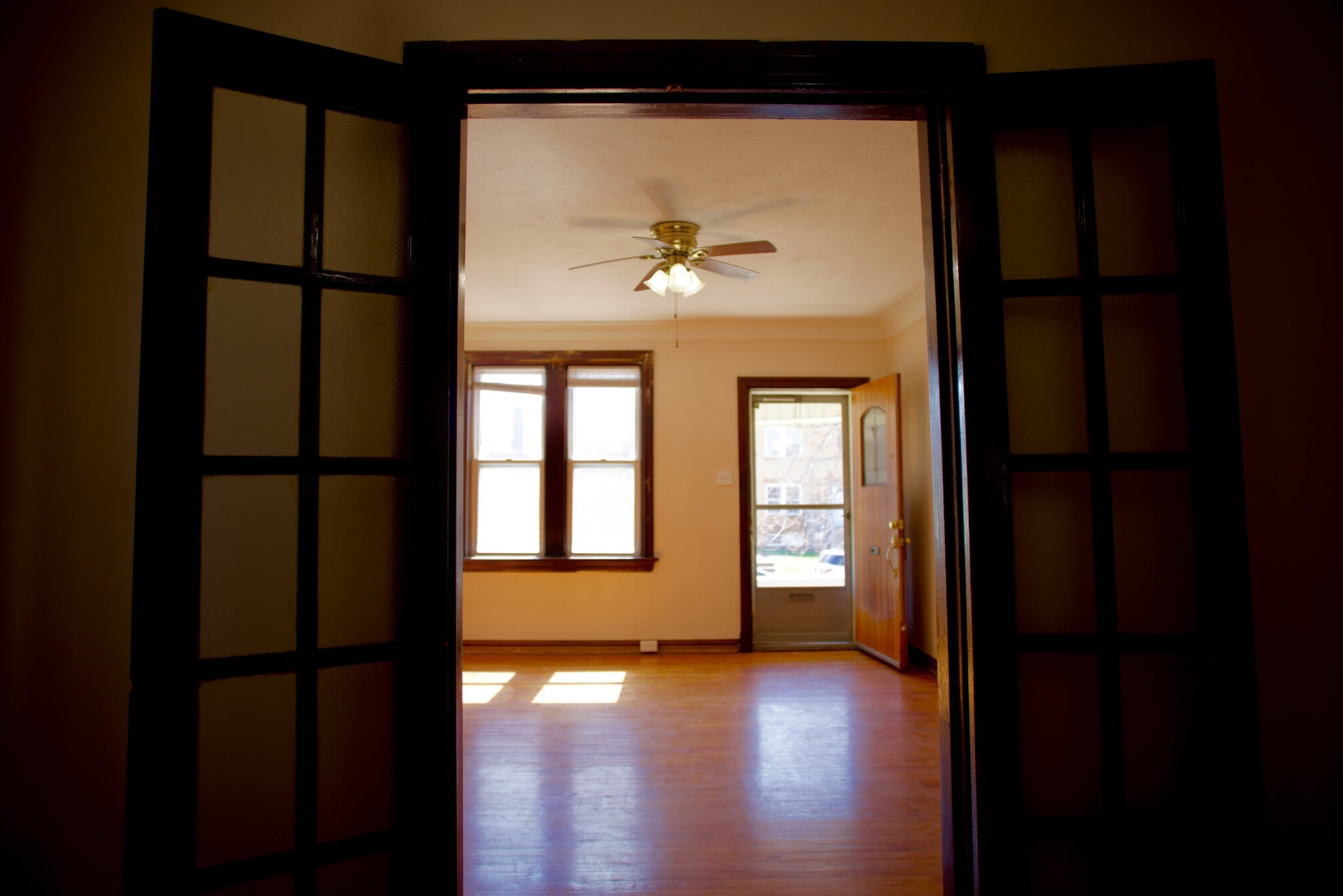 Building Photo - 3927 Dunnica Ave