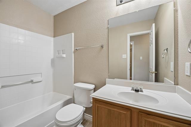 Building Photo - 9508 Fox Hill Dr