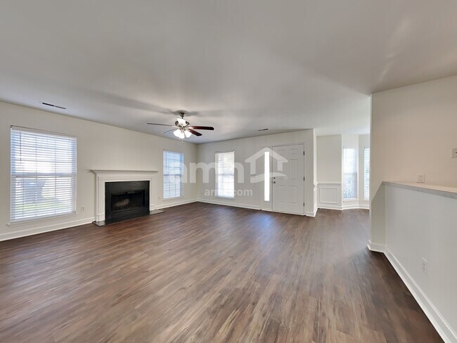 Building Photo - 170 Moon Dance Ln