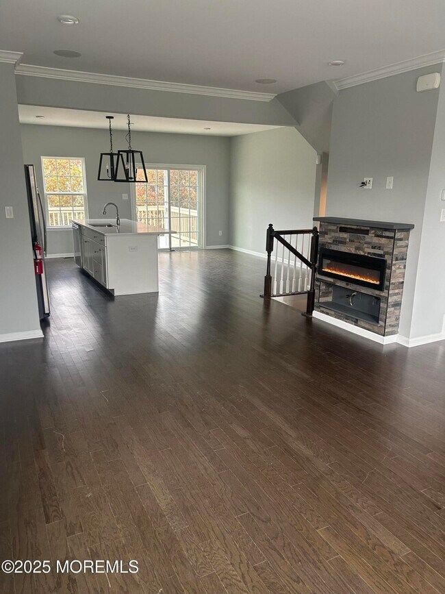 Building Photo - 201 Rio Grande Dr