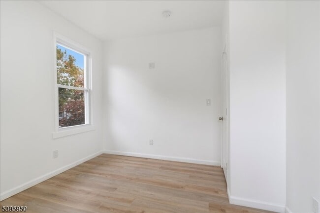 Building Photo - 813 S 12th St