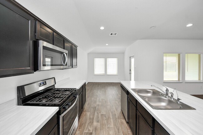 Building Photo - 21314 Sleepy Willow St