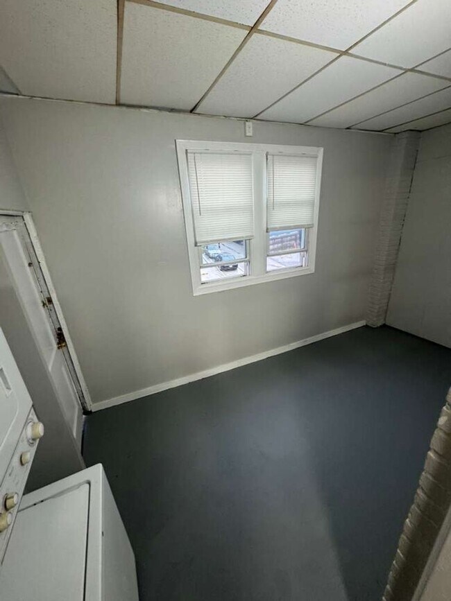 Building Photo - 5415 1st St NW