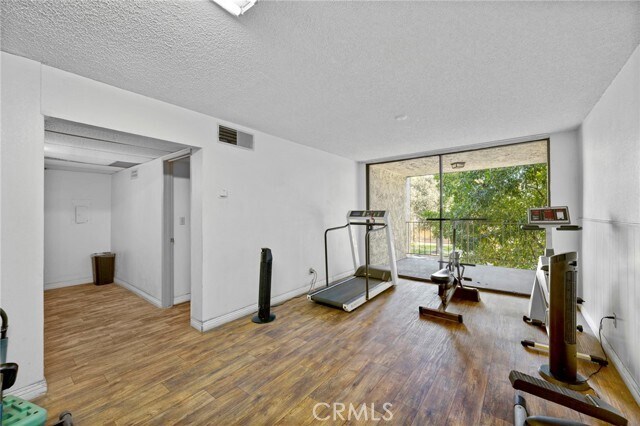 Building Photo - 125 Allen Ave