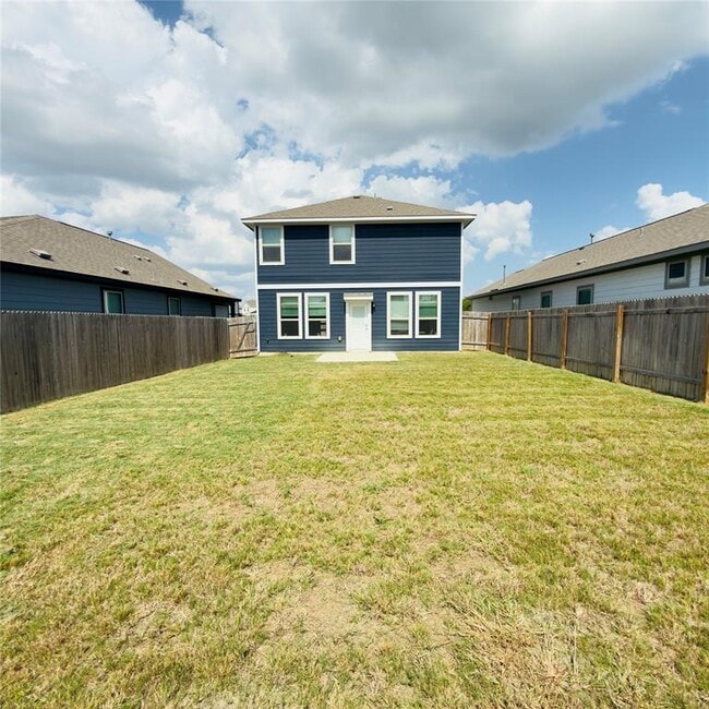 Building Photo - 6915 Tiznow Ln