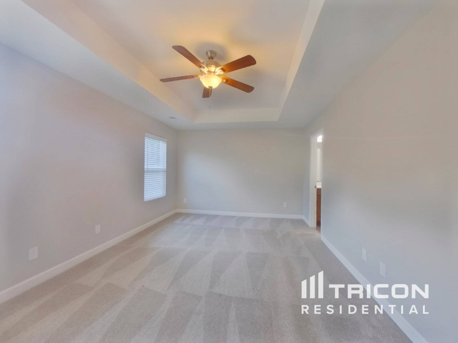 Building Photo - 806 Simones Ct