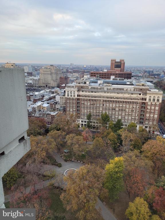 Building Photo - 604-36 S Washington Square