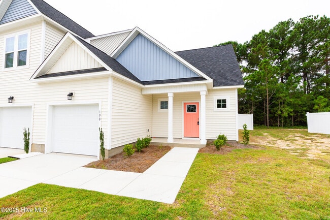 Building Photo - 190 Coastline Cir