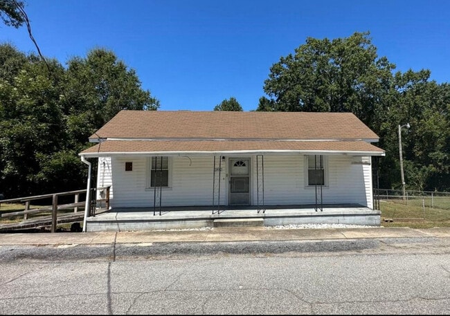 Primary Photo - 202 Spring St