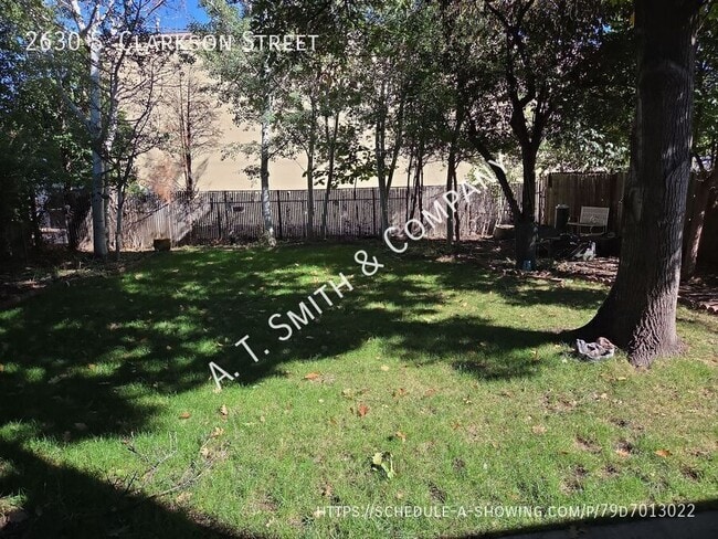 Building Photo - 2630 S Clarkson St