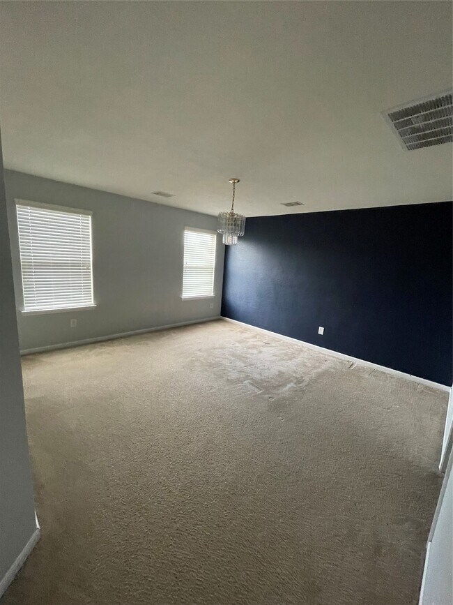 Building Photo - 15827 Copper Oak Ln